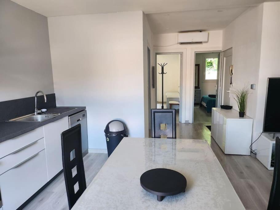 Appartement Sandonato Clermont-lʼHérault Dış mekan fotoğraf